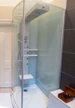 thumbnail: Bathroom shower