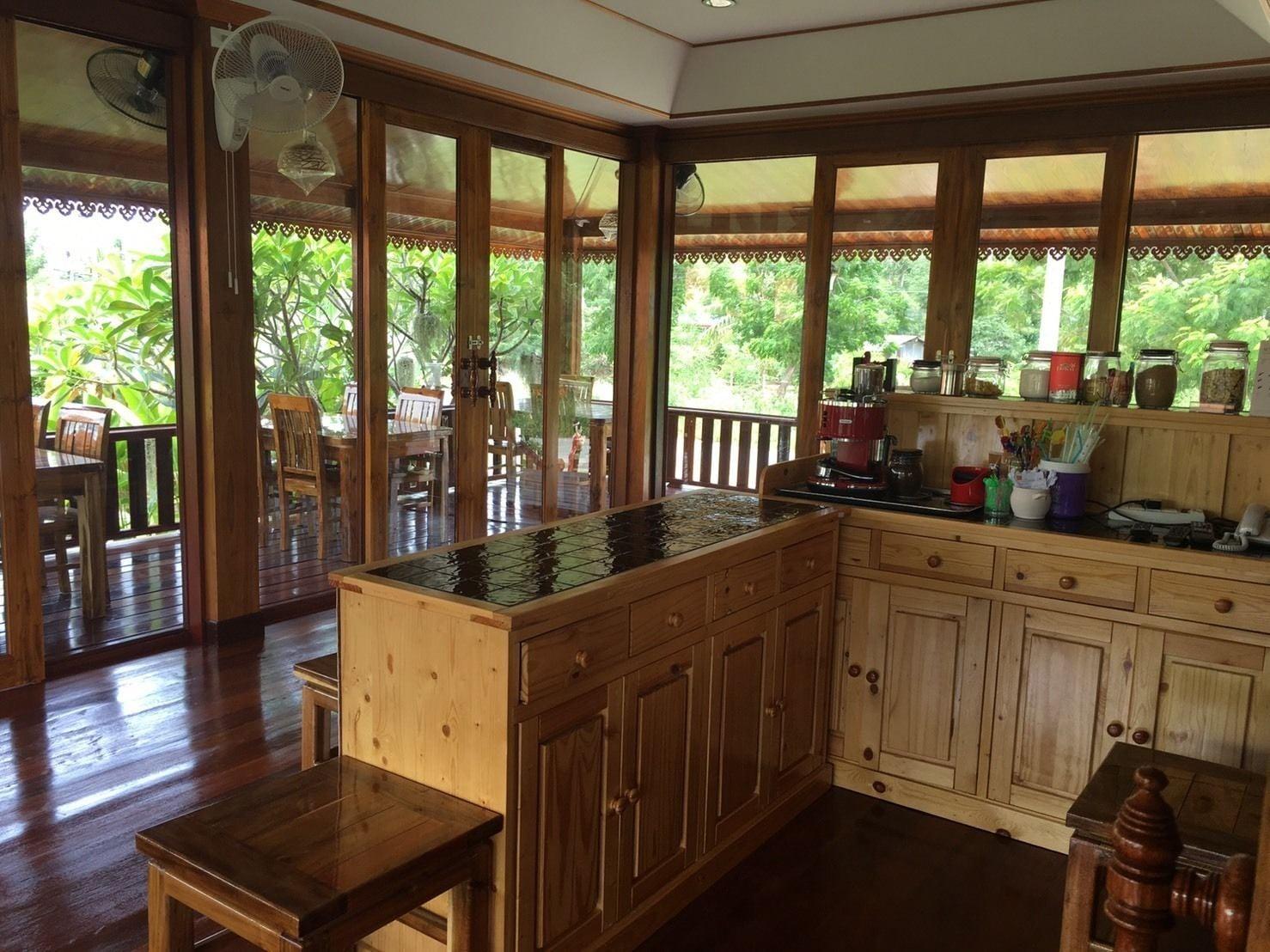 Restaurant-cafeteria