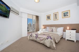 thumbnail: In-room dining