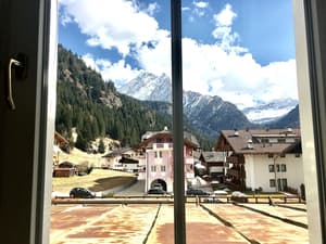 thumbnail: Mountain view