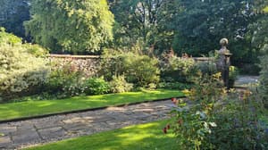thumbnail: Front of property