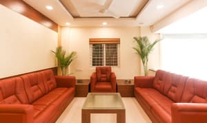 thumbnail: Lobby sitting area
