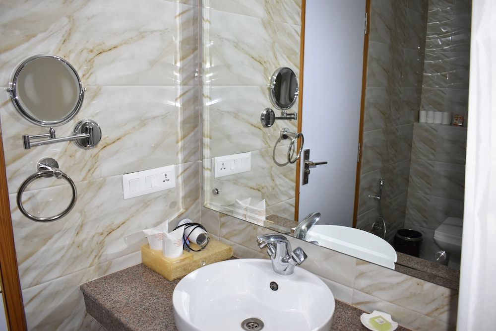 Bathroom sink