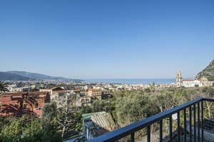 thumbnail: General view
