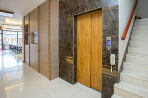 thumbnail: Hallway