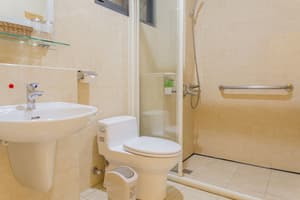 thumbnail: Bathroom