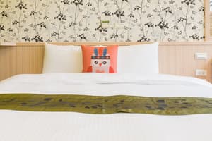 thumbnail: Room