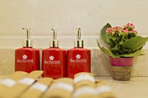thumbnail: Bathroom amenities
