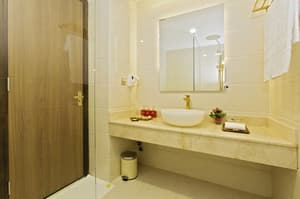 thumbnail: Bathroom sink