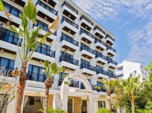 thumbnail: Front of property