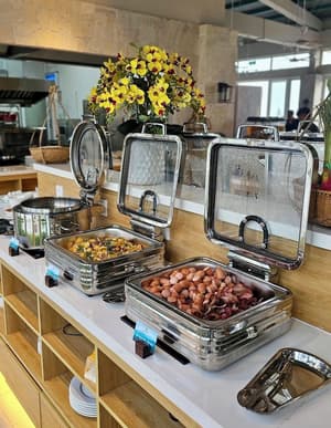 thumbnail: Restaurant