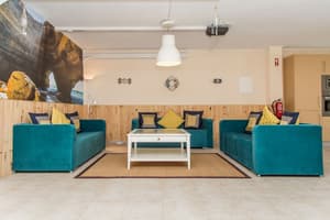 thumbnail: Interior