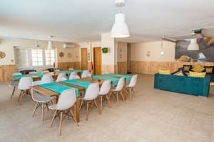 thumbnail: Breakfast area