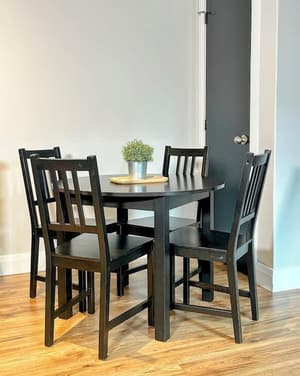 thumbnail: Dining room