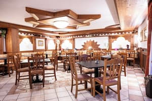 thumbnail: Restaurant