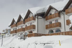 thumbnail: Exterior