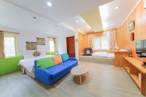 thumbnail: Room