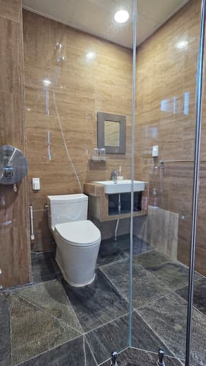 thumbnail: Bathroom