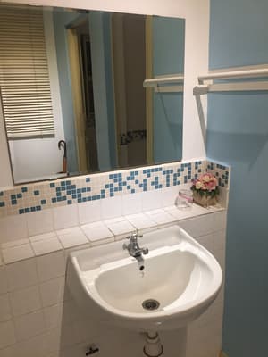 thumbnail: Bathroom amenities