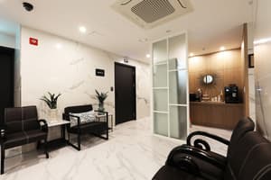 thumbnail: Lobby sitting area
