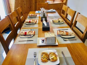 thumbnail: Dining