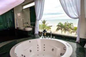 thumbnail: Jetted tub