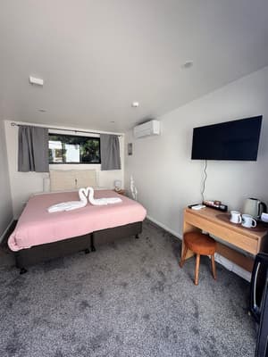 thumbnail: Room