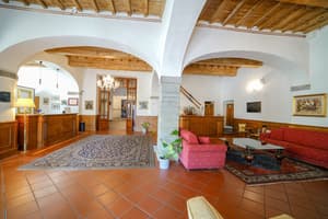 thumbnail: Interior