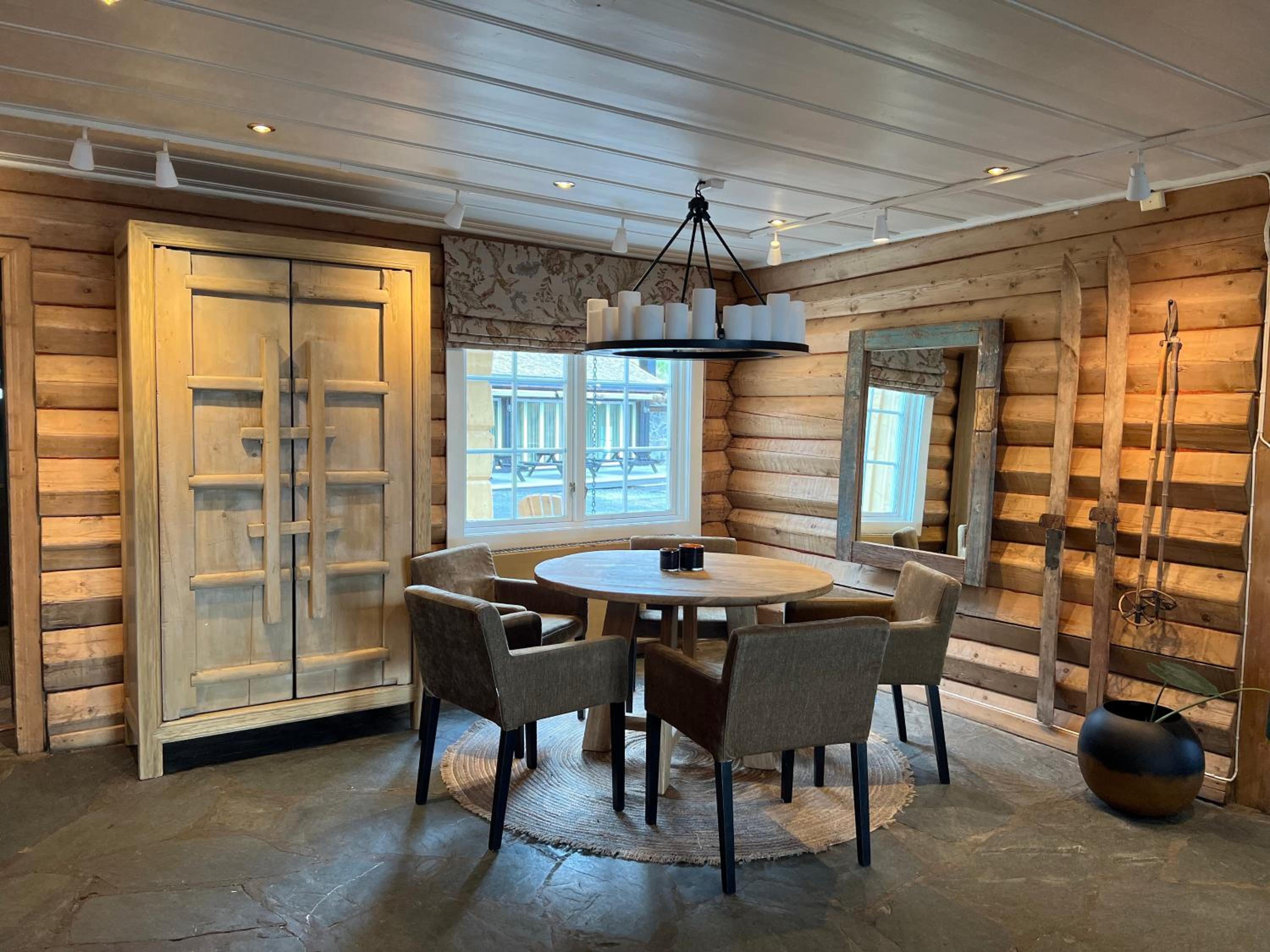 Restaurant-cafeteria