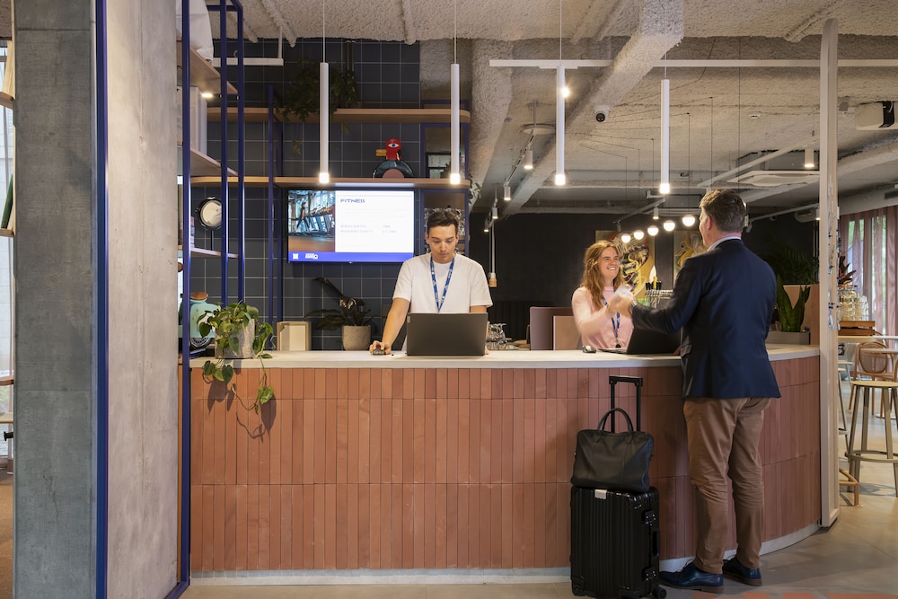 Check-in/check-out kiosk