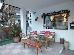 thumbnail: Terrace/patio