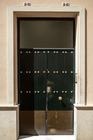 thumbnail: Property entrance