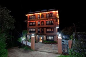 thumbnail: Bar (on property)