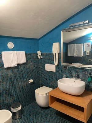 thumbnail: Bathroom