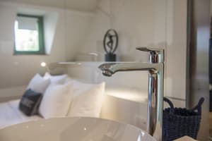 thumbnail: Bathroom sink