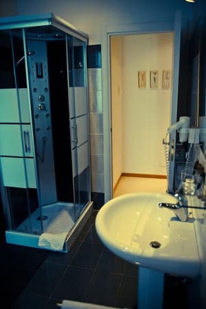 thumbnail: Bathroom