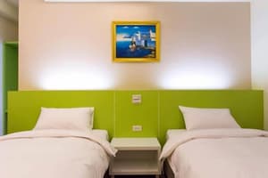 thumbnail: Room
