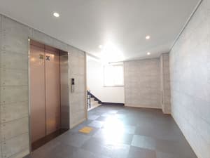 thumbnail: Interior detail