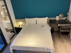 thumbnail: Room