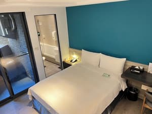 thumbnail: Room