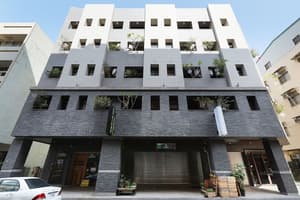 thumbnail: Exterior