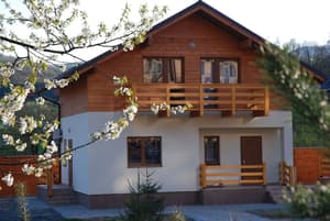 thumbnail: Front of property