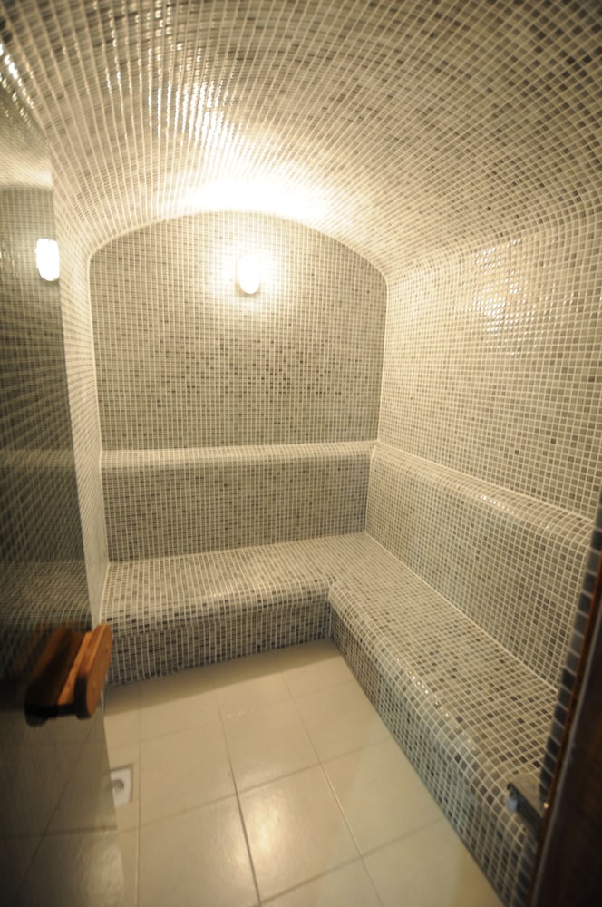Steam room