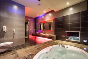 thumbnail: Bathroom