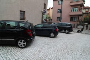 thumbnail: Parking