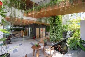 thumbnail: Courtyard view