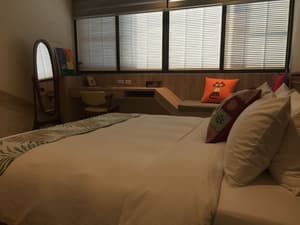 thumbnail: Room