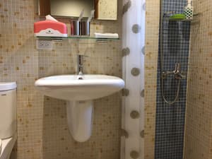 thumbnail: Bathroom