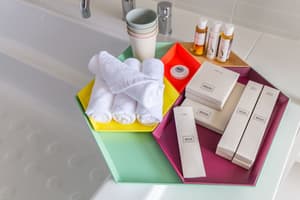 thumbnail: Bathroom amenities