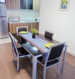 thumbnail: In-room dining